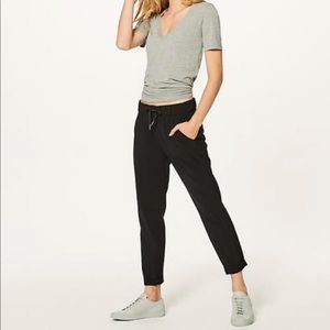 Lululemon On The Fly *Woven* pants, 28”, size 12